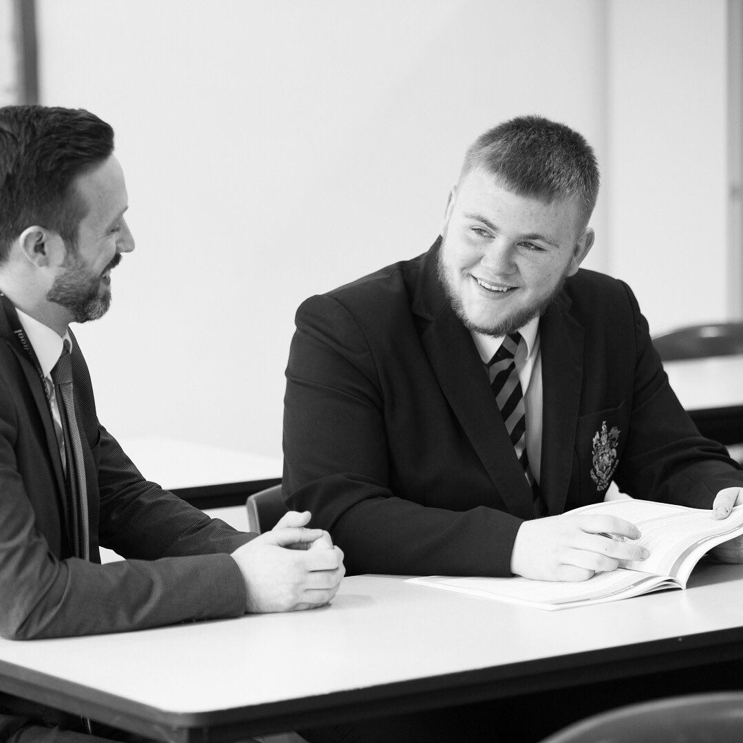 PhotographerSJR's tweet photo. Love these types of shoots! @NorthChadderton #ncfe #aspirationawards #ncfe2018 #vcert #northchaddertonschool https://t.co/ydvNWsfmoF