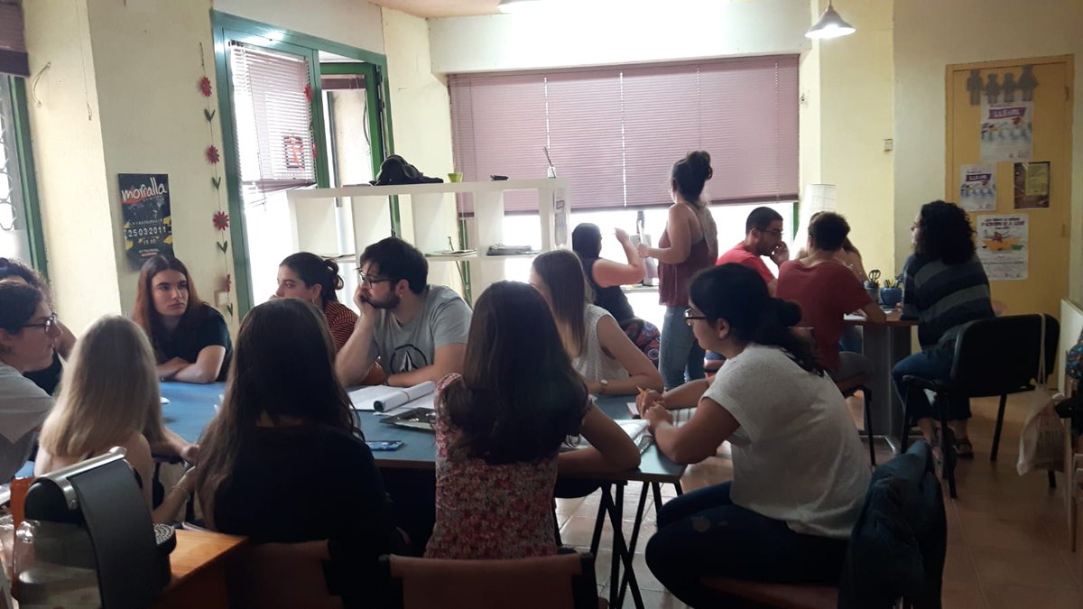 Aquest cap de setmana ens hem reunit amb l'equip educatiu del #casaltallerdecirc. Casal 2018 en marxa!! #gironacasalsestiu, #batibullassociaciolleurecreatiu