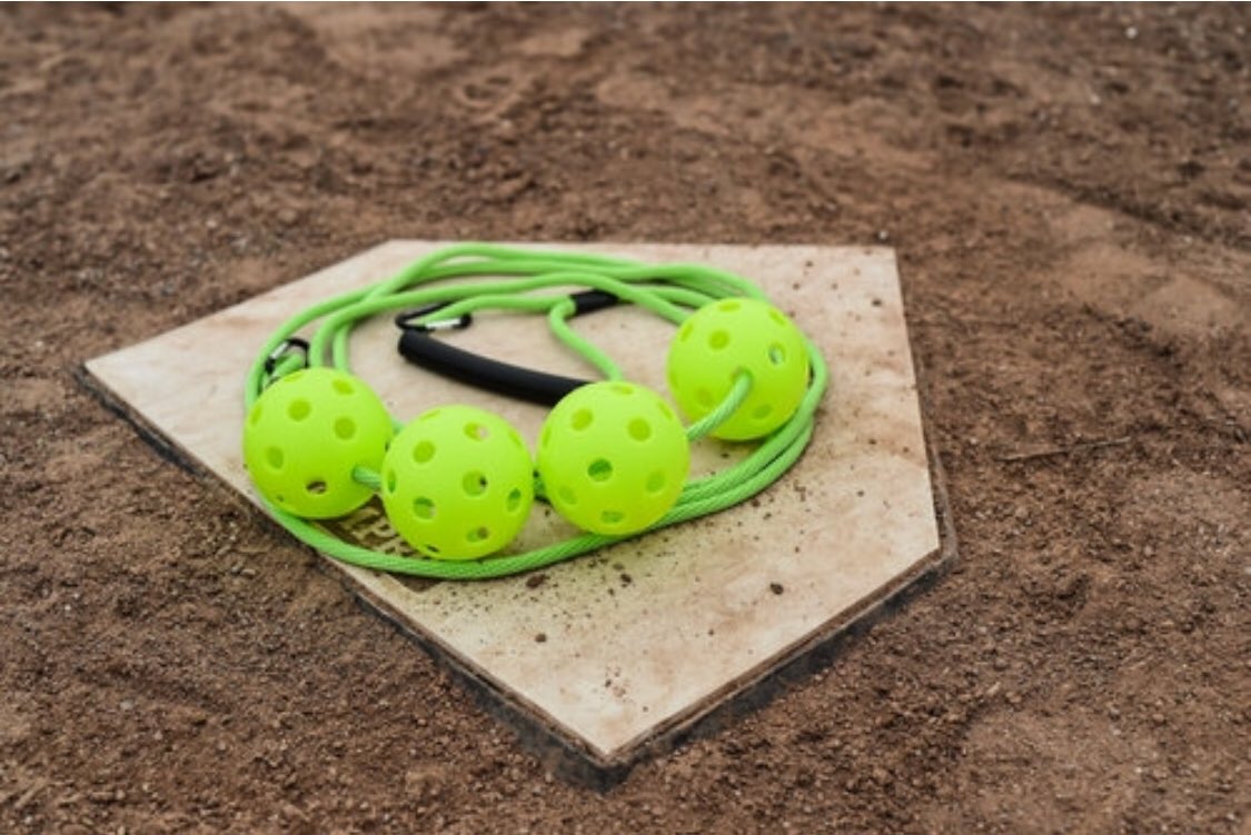 RopeCoach's tweet photo. Mondays are for improvement! Go beat the heat, and get some early work in with your #ropecoach https://t.co/fT8inPLLvb