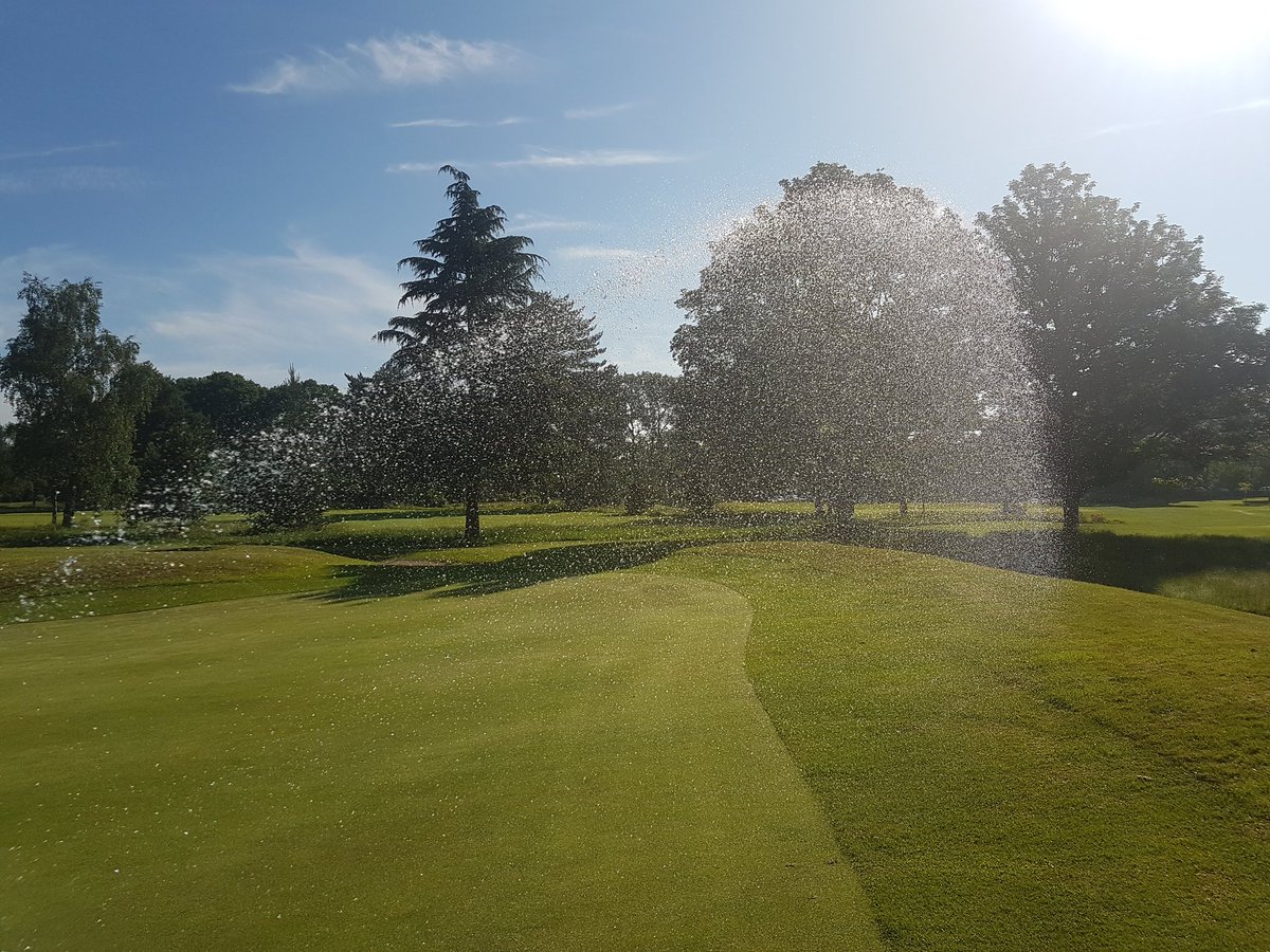 jaydirtydog's tweet photo. Gotta love ya job when it's this nice. @greenkeeperdave
#mytimeactive #golf #greenkeeper https://t.co/rUxp2rPlyb