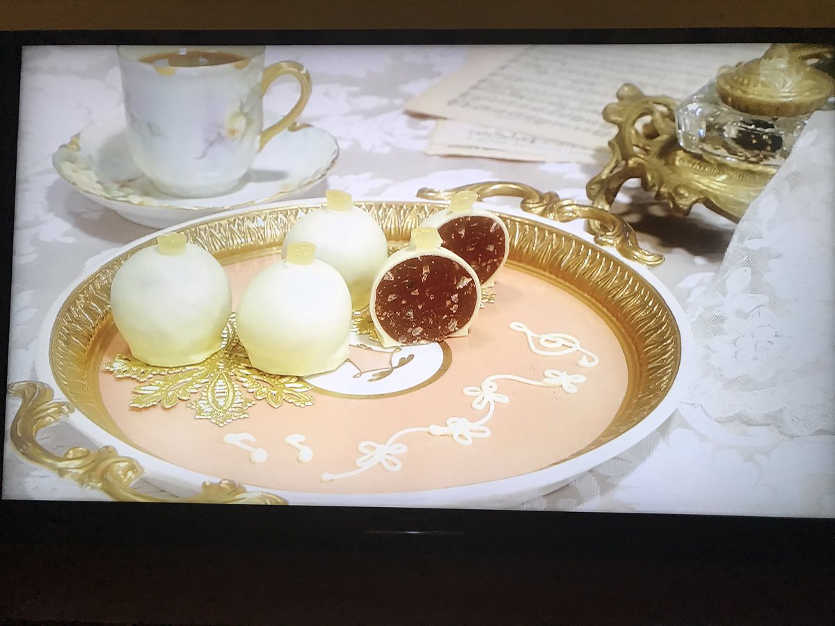 その名も ヴィーナスの乳首 映画 アマデウス に登場したあのお菓子のレシピを瀬戸康史くんが紹介 グレーテルのかまど Togetter