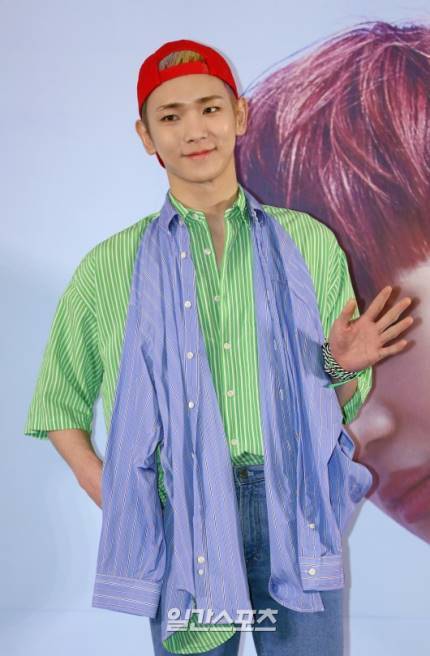Balenciaga Blue Denim Striped Double Sleeve Shirt Balenciaga #21 Balenciaga Blue Denim Striped Double Sleeve Shirt Balenciaga