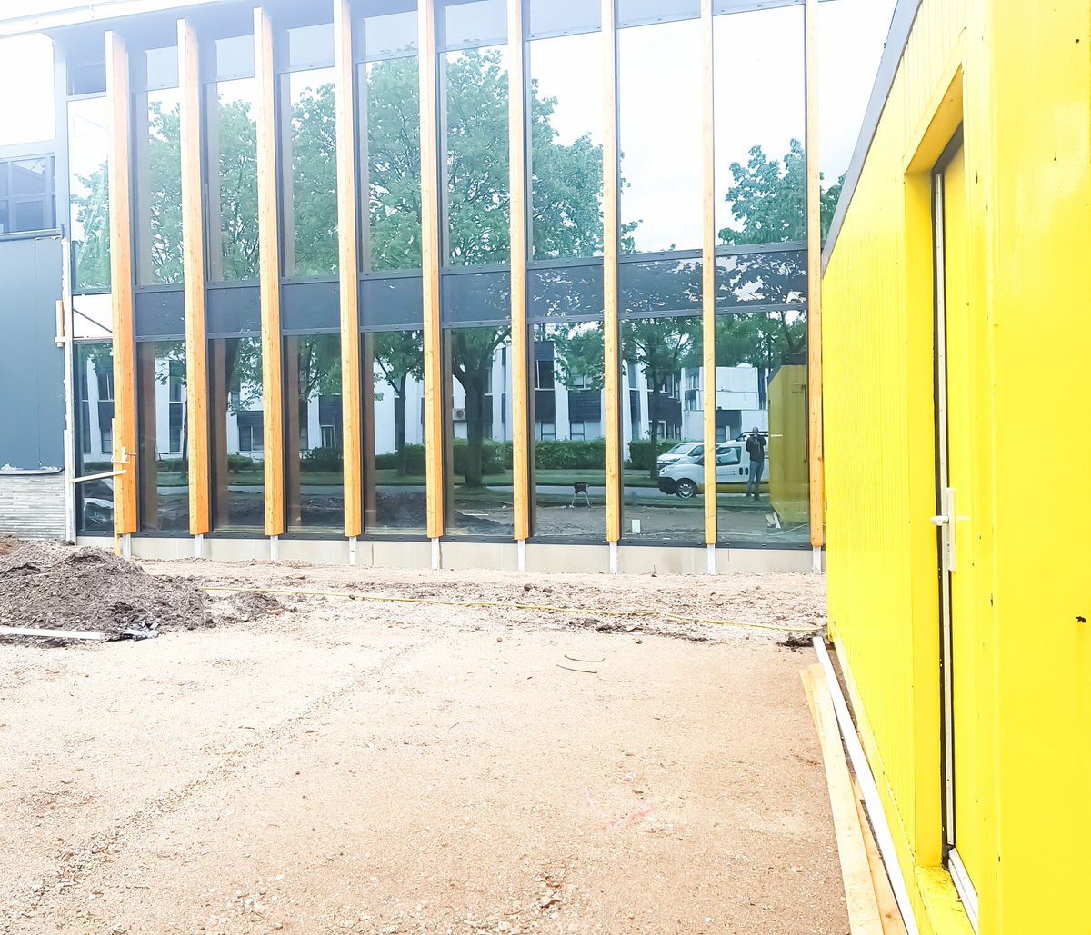 Een heldere blik op de week. Ramen om trots op te zijn. Vraag vandaag nog een offerte aan via derksenschoonmaak.nl #glasbewassing #gewoonschoon