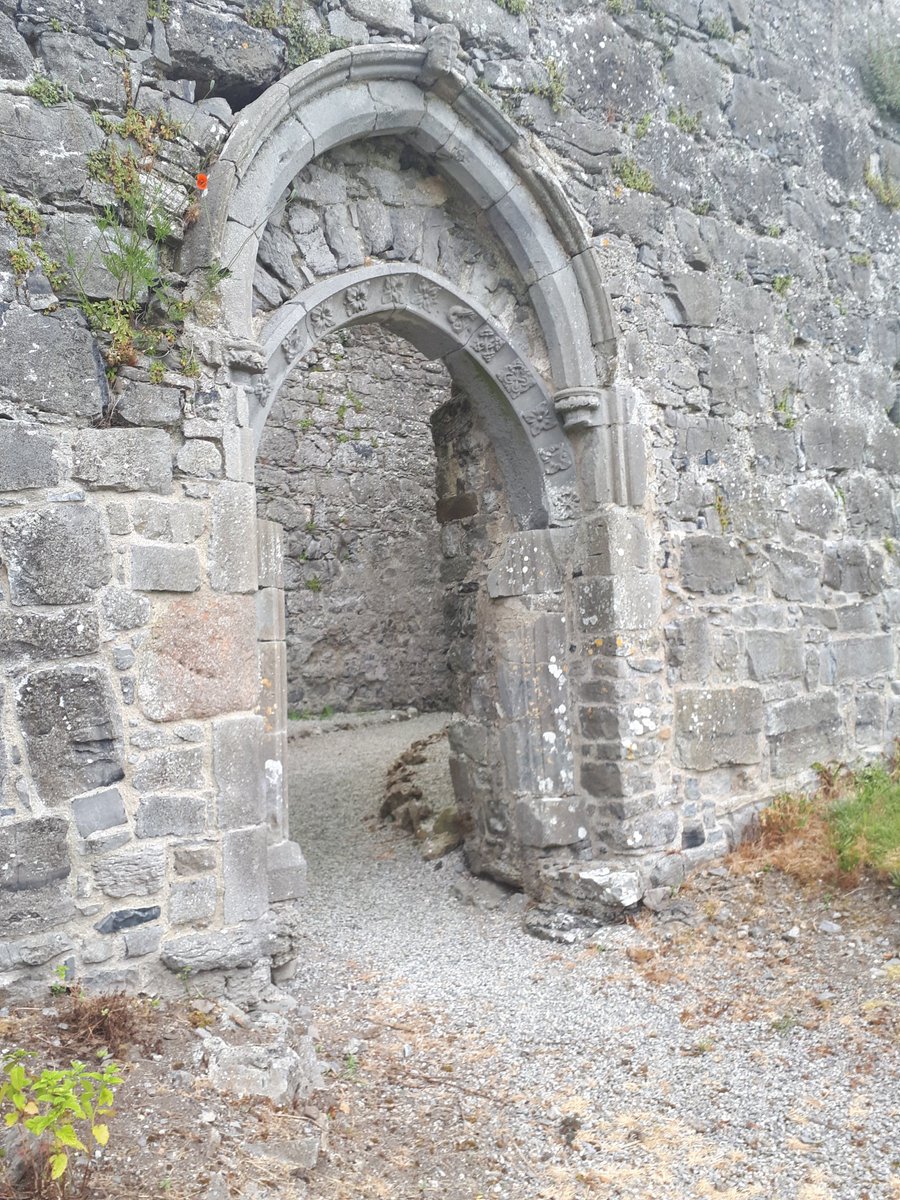 VisitTipp's tweet image. #Lorrha - simply stunning with 1000s of stories from monks to soldiers to kings! Such a warm welcoming community in the heart of Ireland!