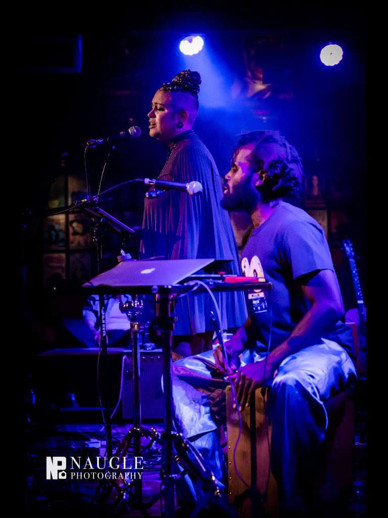 L💜VE to share.... 
<a href="/BellyUpMusic/">Belly Up</a> #mimizulu #spreadlove #musicsaves