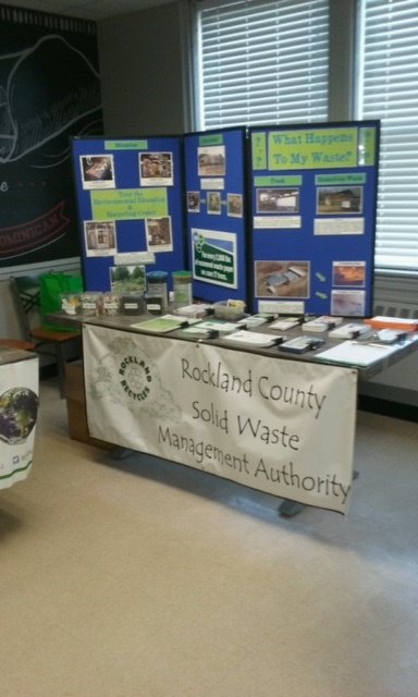 GreenUpRockland's tweet image. We had a great time at @CCE_Rockland  Small Steps Big Benefits Summit this past weekend! #cleangreenfun