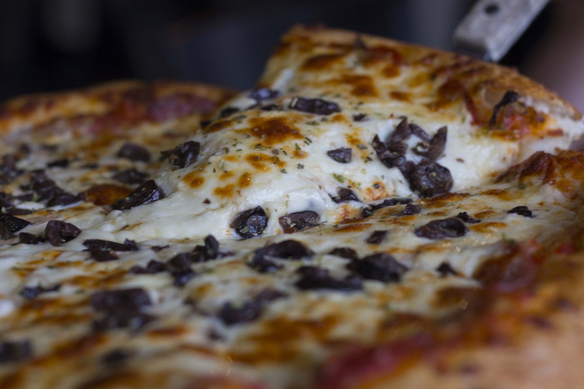 In pizza we crust! Dine-in, take-out or delivery. BigRigBrew.com/Delivery #pizza #pizzalover #pizzapassion #tastyfood #ottcity #ottawarestaurants