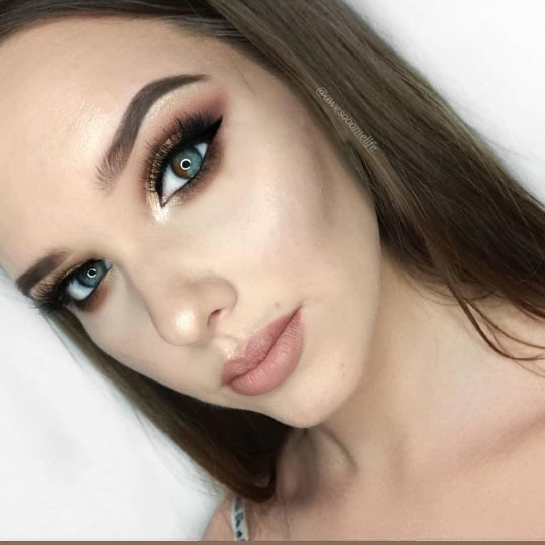 k_ania7's tweet photo. Soft glam look ✨✨✨
•EYE• @ABHcosmetics @norvina1 Soft Glam palette •BROWS• @ABHcosmetics #Dipbrow pomade dark brown •GLOW• @amrezy •LASHES• @glamifybeauty GB23 https://t.co/hzsiW7aiAt