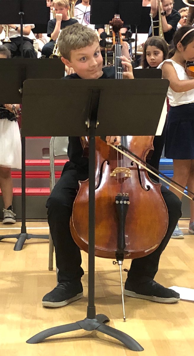 OakridgeConnect's tweet photo. What an amazing concert! Thank you Amanda Thiel @athielmusic and James Pratte @APSArts. Come see their next performance 6/13/18 6:00 pm Gunston Middle School #APSIsAwesome https://t.co/eeHvOBq03k