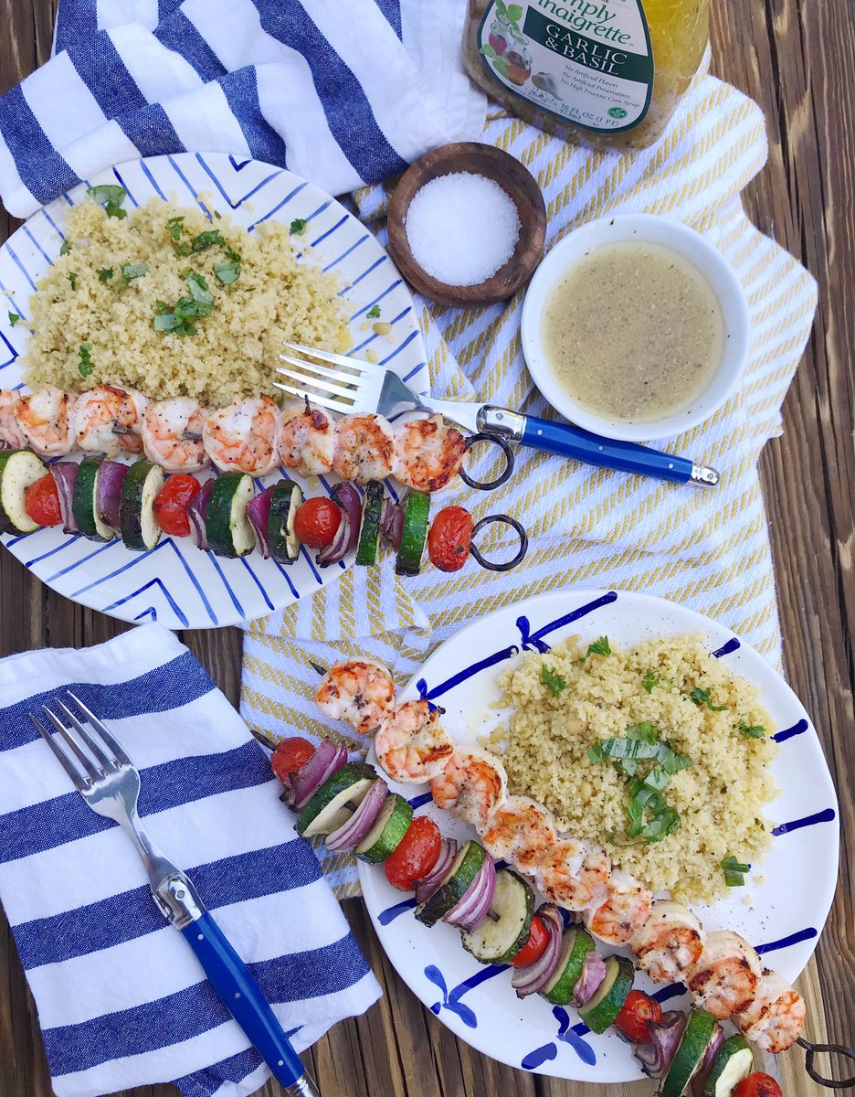 DomestiKateBlog's tweet photo. On my meal plan for the week -- this easy to prep Grilled Garlic Basil Shrimp! Get the recipe on the blog https://t.co/vIegUFwNE8 #Domestikatedishes #Ad #KensDressing https://t.co/DHUWbDRffZ