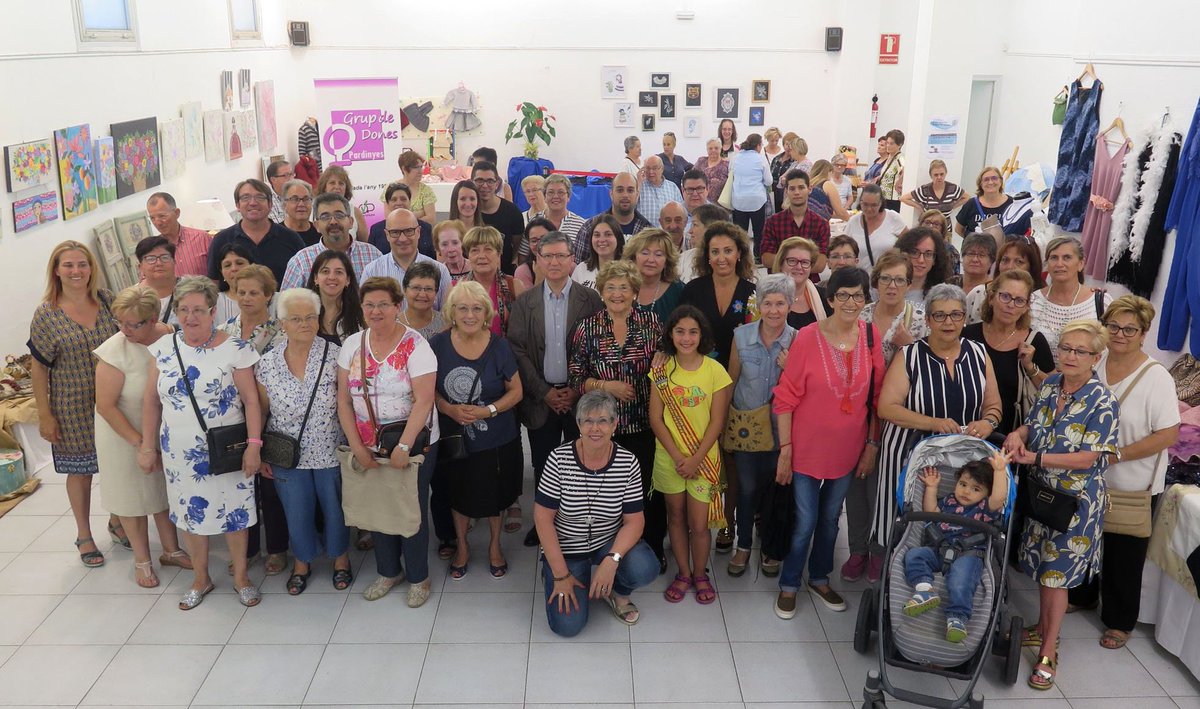mgispert's tweet photo. Veritables obres d’art són les que fan les artistes de l'Associació de Dones de Pardinyes. Felicitar també a les professores que tan bé han dirigit els diferents grups de manualitats i labors.
@veinspardinyes @antonipostius https://t.co/MNleMHCunq