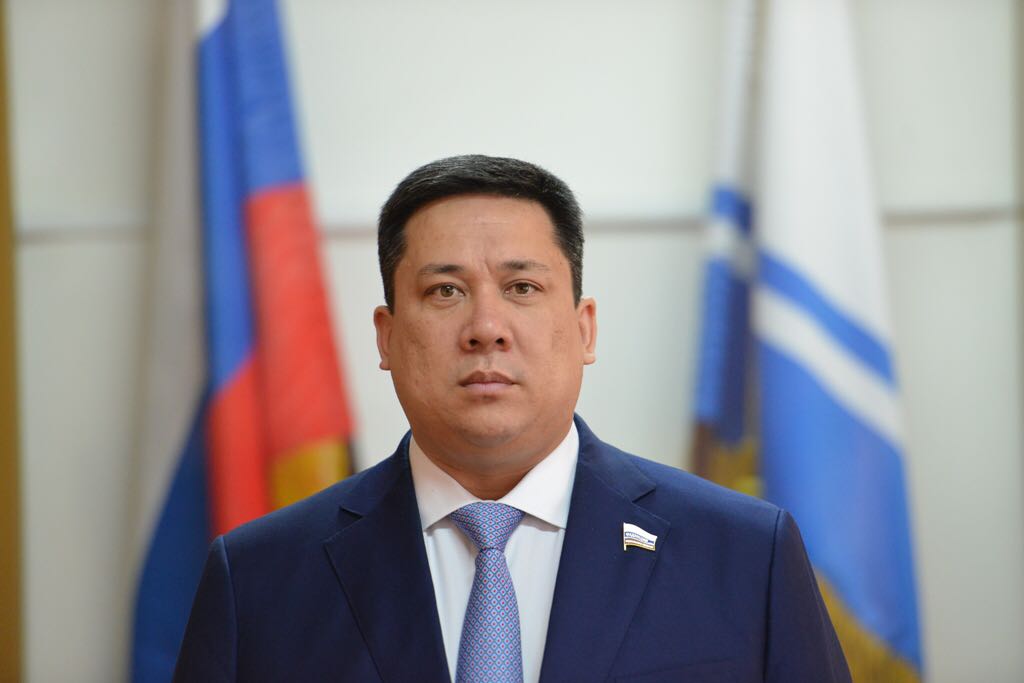 VVPoletaev's tweet photo. Друзья, сердечно поздравляю вас с Днём России! Это праздник великой державы, соединившей в единое государство множество народов, культур и конфессий. Мы, жители Республики Алтай, с особой гордостью ощущаем себя неотъемлемой частью огромной страны! Всем добра, здоровья, успехов! https://t.co/3RyVVX6TQo