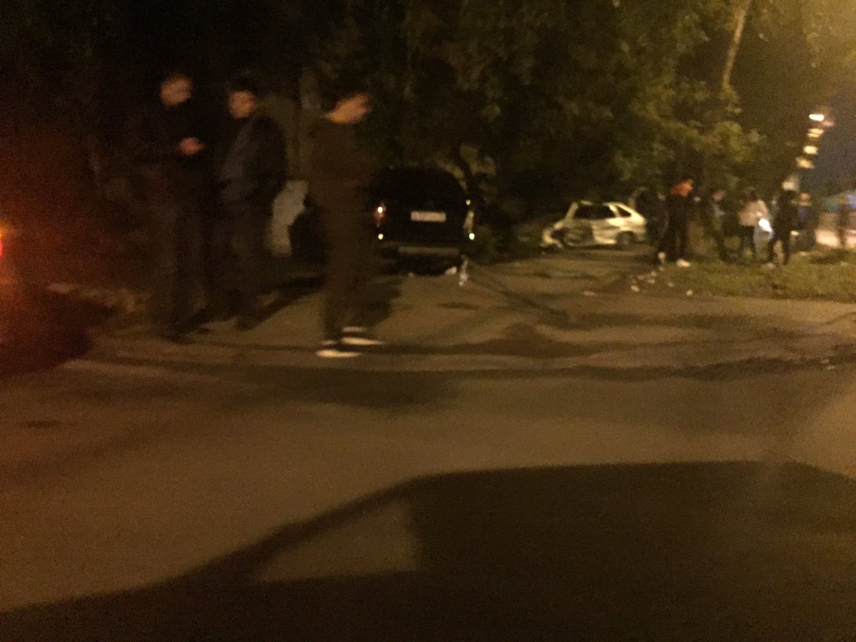 Авария на перекрёстке ул. Симбирская и ул. Розы Люксембург <a href="/ulpressa/">УЛПРЕССА</a> <a href="/SimbirskCity/">SIMBIRSK.CITY</a> #ulsk