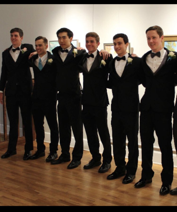 chris9anderson's tweet image. Hi all. Early this morning, while working his outdoor park job in Wyoming, Justin Siler fell accidentally from a cliff and didn’t survive the fall. Please give your thoughts and prayers to his family through this tough time. To one of my best friends: Rest peacefully J-Si ❤️