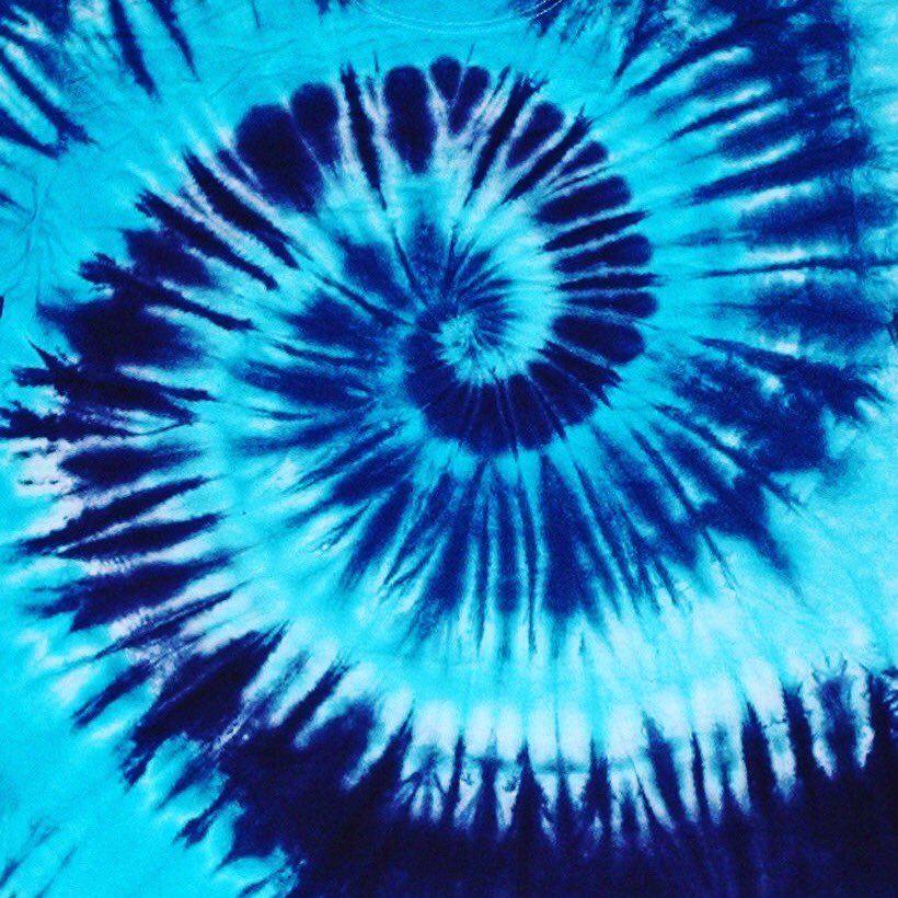 NCStudentsKC's tweet photo. We are team BLUE this year! For team shirts please bring a plain white T-shirt to church with you on Wednesday to be tie-dyed. #GoBlue💙 https://t.co/0vgbN22bIE