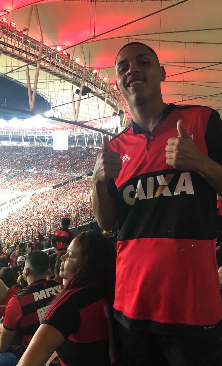 Lelecrf97's tweet photo. + 2 para vcs continua seguindo o lider ⚽🏆❤⚫
#FLAxPRC https://t.co/SeFXLoLawx