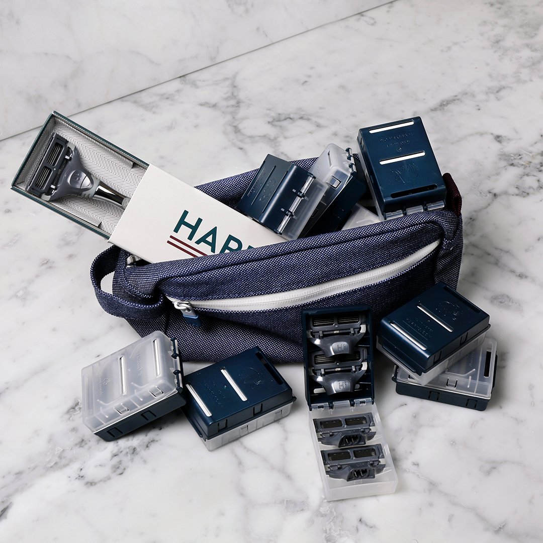 OneNightApp's tweet image. CALLING ALL DADS: Enter for your chance to win a two night stay in ANY CITY on us! The winner selected will also be gifted $1000 of @toddsnyderny swag as well as a year’s worth of razors and Dopp Kit courtesy of @harrys. #FathersDay: bit.ly/2JMBlOi