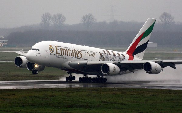 #voyagedaffaires | Emirates prépare des tarifs sans bagage Ce sera la première compagnie du Golfe à proposer des tarifs HBO (Hand Bagage Only) sur l'ensemble de ses vols. Selon Tim Clark, le patron d'Emirates, un grand nombre de... | #businesstravel deplacementspros.com/Emirates-prepa…