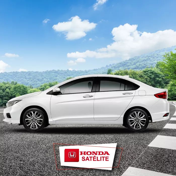 HondaSateliteMX's tweet photo. "¿Por qué estrenarías un #HondaCity? 🤔
A) El ahorro en combustible ♻️
B) Su espacio interior 😎
C) El diseño deportivo 😍
D) Todas las anteriores https://t.co/a4z1fqNOKN