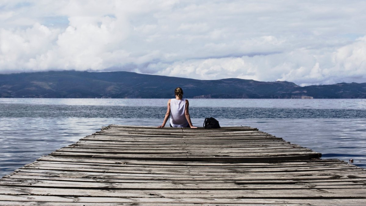 EICToday's tweet photo. Did you know that #MentalWellness is extremely related to  productivity? Relaxing is just as important as working hard.  #CanadianEntrepreneurs #EntrepreneurLife https://t.co/UBwPEo3hxx