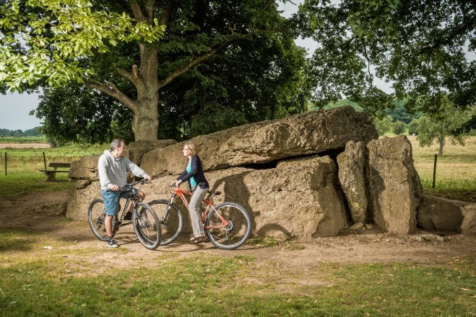 metrobelgie's tweet photo. Laat je verrassen door de dolmens en menhirs van Wéris #MetroFriend @belgietoerisme https://t.co/LKazxRRsmZ https://t.co/xT0mDd6Odl