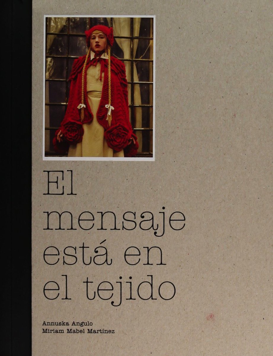 #NovedadesLCOS 
 
“El mensaje está en el tejido”

Este libro demuestra la complejidad del tejido, su historia, su tradición y sus aportaciones a la cultura y reivindica el hecho de que tejer...

Disponible en <a href="/LibreriaCOS/">C Obregón Santacilia</a> en la <a href="/FAC_ARQ_UNAM/">FAC. DE ARQUITECTURA</a>