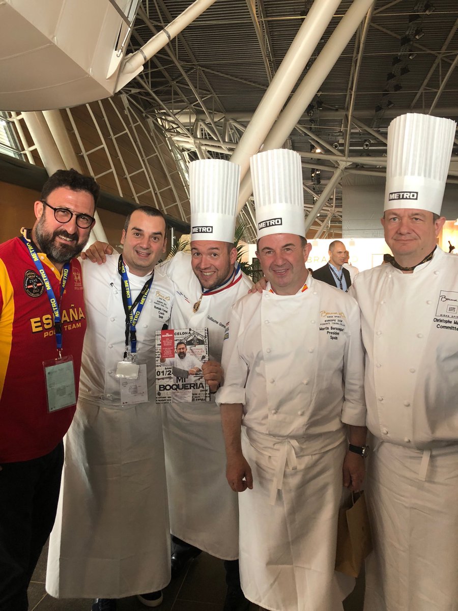 oscarmanresa's tweet photo. @romainfornell @ggomez_chef @Berasategui #christophemarguin https://t.co/25cmu33zCN