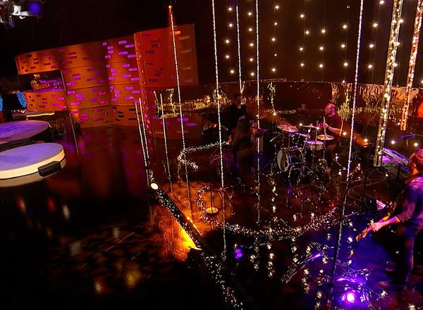 chromaqlighting's tweet photo. Our Color Force 72s help light up the stage for @GrahamNortonFan Show!
Great job @AuroraLightsTv and Lighting Director (LD) Chris Rigby ๐
#ColorForce #TheGrahamNortonShow
https://t.co/ZjfOEbfScx https://t.co/9VbRMK1IOt