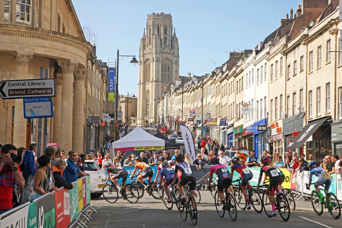 bristolgp's tweet image. Our races are filling up fast, but we're still looking for E/1/2/3 female riders for our 2018 Women's Grand Prix. Please share this message, RT, promote and make this event a massive success. #BristolGP #crit #womenscycling #womensroad #thisgirlcan bristolgrandprix.com/timetable#wome…