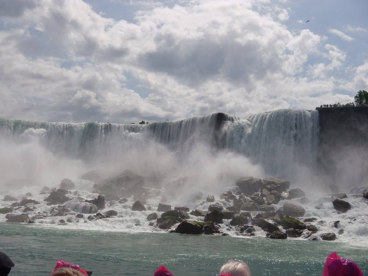 GrayLineNiagara's tweet photo. Need some #MondayMotivation ? This weekend is looking to be warm and sunny here in the Falls! Come out and enjoy the spectacular weather on one of our famous tours: https://t.co/RxHwZRkozU
#SightseeingEverywhere #TheBucketLife #LiveNF https://t.co/GXxdvXpVqE