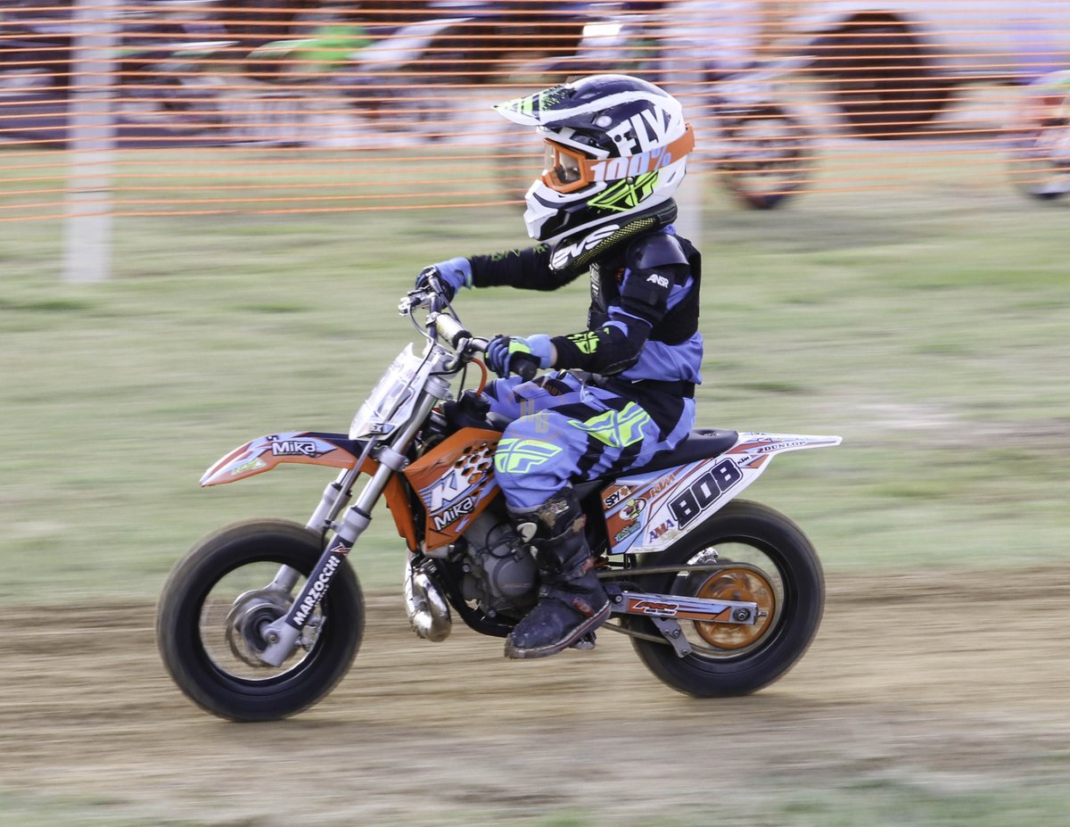 HBMSPhotography's tweet photo. Pit Bike Racing from Freedom MX over the Weekend. #freedommx #motocross #pitbikeracing #pitbike https://t.co/MeuunL5SE1