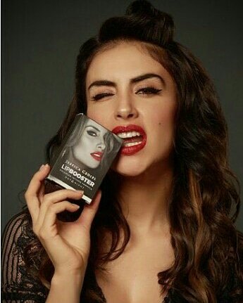 Erica02_1992's tweet photo. Para Unos 👄👄 Más Sensuales 👉 Que Mejor Que El #LIPBOOSTER De @jessicacediel .... Adquiérelo En https://t.co/E0ED3crR6a  (LINK EN MI BIO 👆👆👆) Que Esperas!! 😘 
.
#LIPBOOSTERJESSICACEDIEL @jcedielbeauty #masquelabiospasion
#masquelabiospasion 👄🔥❤❤
.
#JessicaCediel  ✌❤ https://t.co/ZYITswOOCe