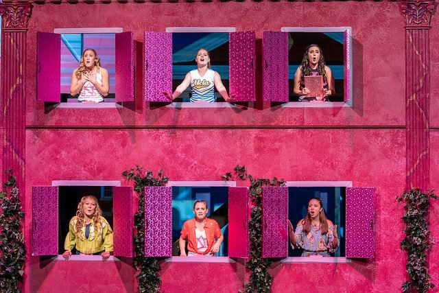 SCUPresents's tweet photo. An amazing review of Legally Blonde, the Musical. Congratulations! #scupresents #scuTaDa https://t.co/ZtjrefP1yK https://t.co/SrRCOH5K9d