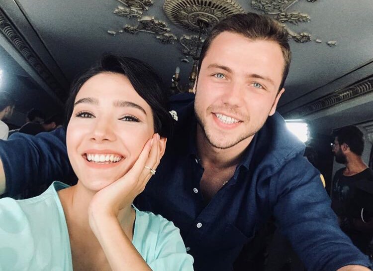nutellaytol's tweet photo. izninizle şu güzellik karşısında ilahi okumak istiyorum

#HiçKimseSeninKadar #YavBah https://t.co/ZhD6lKtV6A