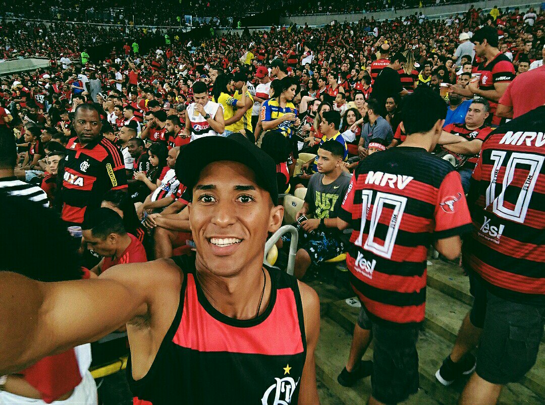 Mayki_g11's tweet photo. Uma amor que ñ se comparar, apoiar todos os momentos ,segui o vice por que o Líder da muito longe ❤😉😍 @Flamengo ,@didicodamimosa .....
Mengão 2 x 0 Paraná .🤗 https://t.co/Ltr16P8coc