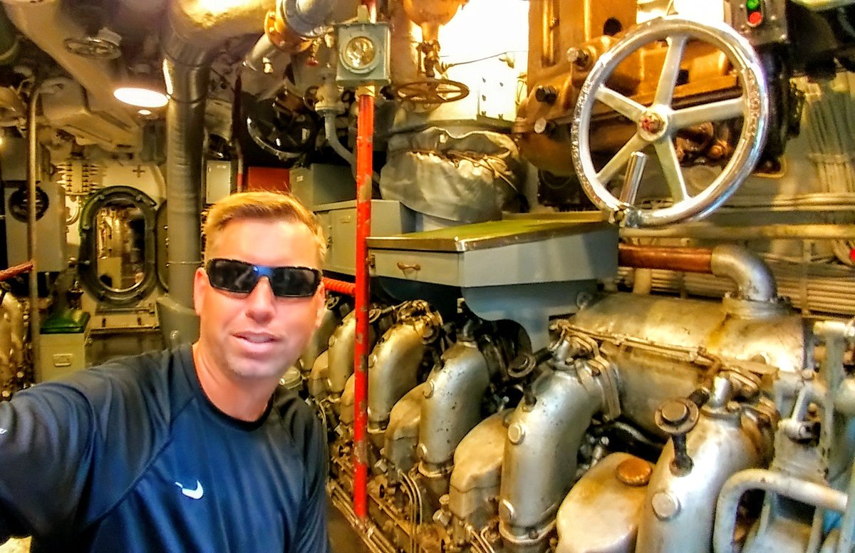 Bodamer44's tweet photo. In the engine room of the USS Cod submarine. #submarine #usscod #WWIII #war #Cleveland #Ohio #engine #downbelow #Veterans #Military #Navy #ArmedForces #History #militaryhistory #YouTube #Youtuber https://t.co/EUTenqOIEO