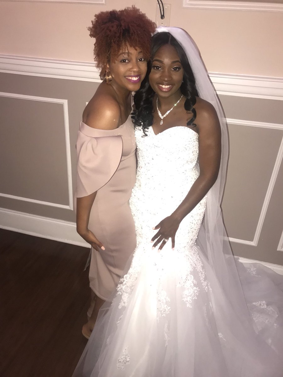 jodielandon__'s tweet photo. Day 1s. #TheRossWedding https://t.co/mHiirjxbDs