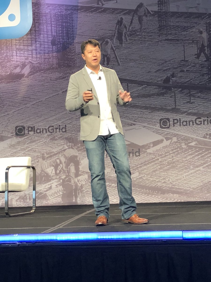 PlanGrid's tweet photo. We heard updates from @KevinKCheng who debuted a sneak peek of #PlanGrid’s newest project, “Change Managment” live at #PlanGridSummit today. https://t.co/OPrsNMiYUq