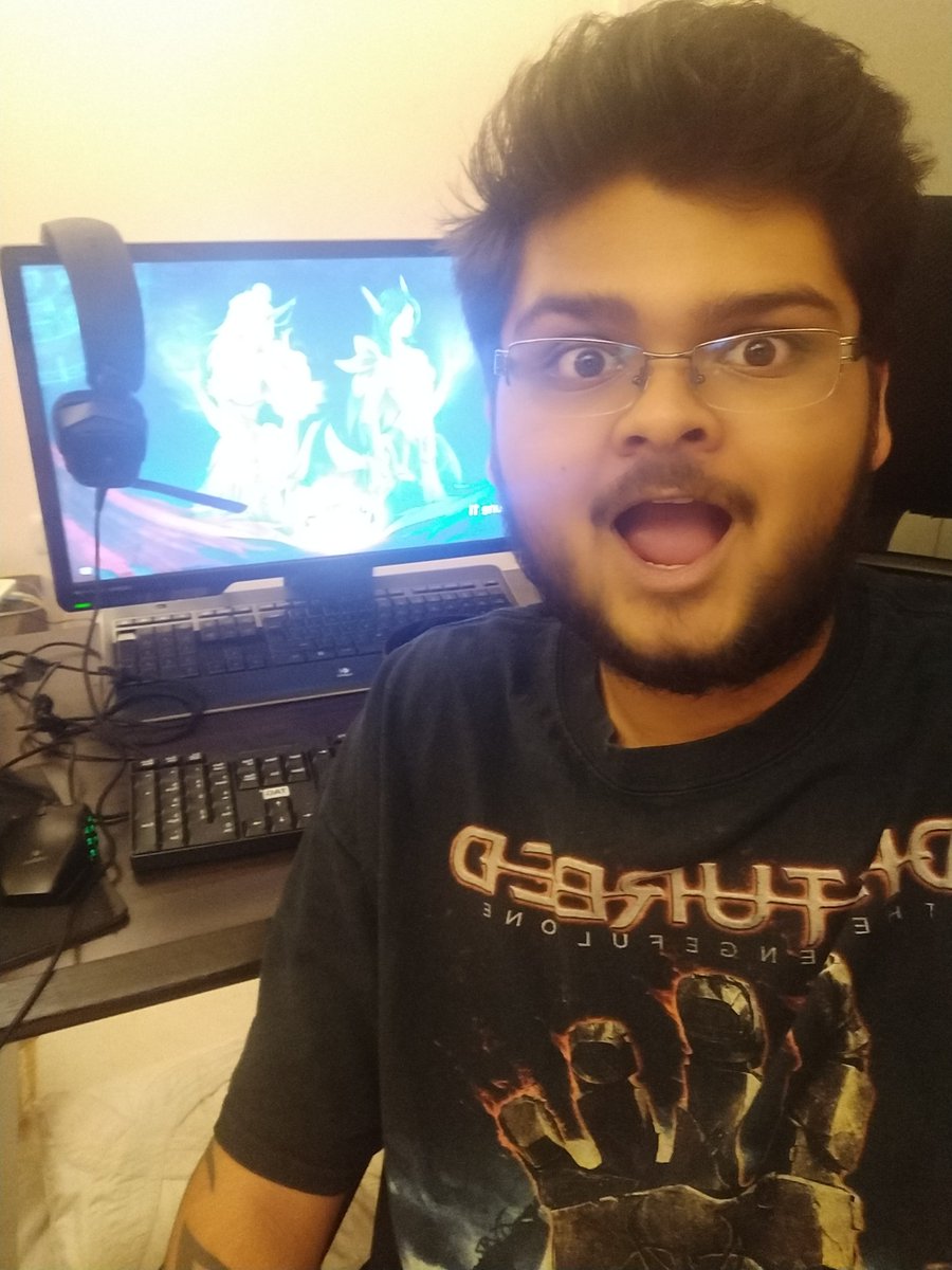 Polugnis's tweet photo. It's weekly +15 time! On all our tanks! Gogogo.
#WorldOfWarcraft

https://t.co/vZL0uMbC58   LIVE NOW 🔴🎦

JUNE GIVEAWAY DAY 11/28

#TeamKodo
#GlobalGeeks @Twitch 
@RetweetPro2 @StreamerHideout @TwitchRetweetr @TwitchSharer @streamernetwork https://t.co/Y9dr0GrY1n