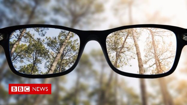 bbcbrasil's tweet photo. Pesquisa encontra possível vínculo entre ser estudioso e ter miopia https://t.co/2C3DjI74Za https://t.co/S2PZwSGMPn