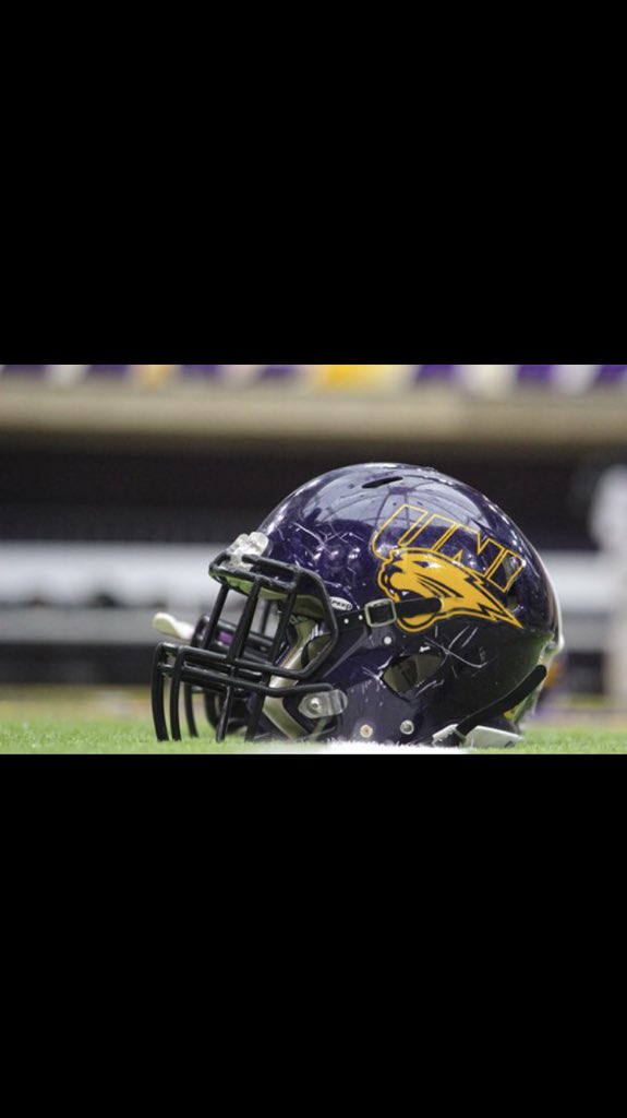 Omeezyy12's tweet photo. Blessed to receive a offer from the University of Norther Iowa thanks @PatMcCann7 for giving me a opportunity to continue my education and football career https://t.co/cjmtbrHRZ2