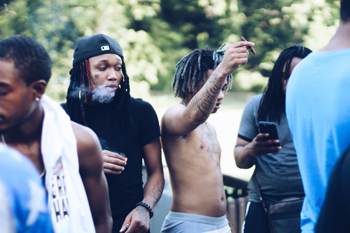 JETLAGTV_'s tweet photo. “187” 

📸: @RoyalSkitts 

@GuapDaMenace @FlightBrown @SlimeDollaz_ https://t.co/rV8MoaHebq
