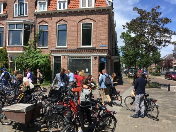 U2B Heard helpt kwetsbare jongeren die bijvoorbeeld schulden hebben. Zij wil meer jongeren bereiken en deelnemers aan de Sociale Top denken vandaag mee. Lees op de liveblog welke oplossingen naar boven zijn gekomen. socialetop.nl #socialetop #jeugdhulp