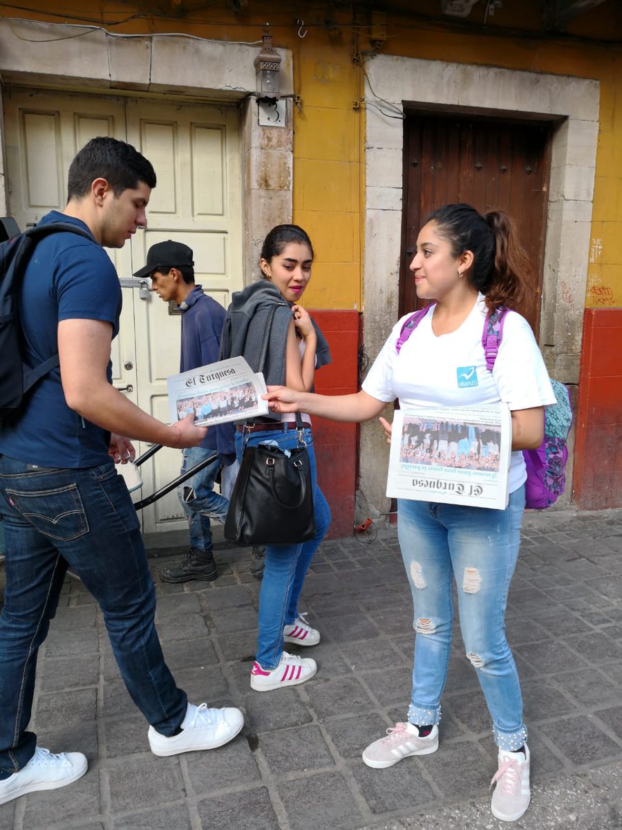 fuerza_turquesa's tweet photo. #Entérate | Nuestro periódico 🗞 #ElTurquesa cada día llega a más ciudadanos. Hoy fue el turno de #Guanajuato. ¿Te gustaría leerlo?
#FelizLunes #11deJunio #NuevaAlianza https://t.co/YiL4zm9okr