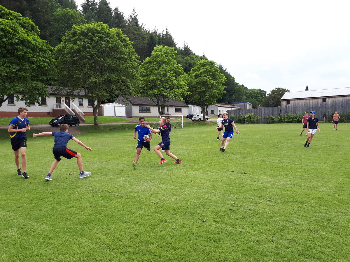 StrathallanSch's tweet photo. Important to keep life in balance during #ExamSeason Game of #Touch before tea for the #FourthForm @StrathallanSch @strath_sport #Wellbeing #MultipleSingleMindedness #PlayToEnjoy #FriendshipThroughSport https://t.co/kPFX37xqT9
