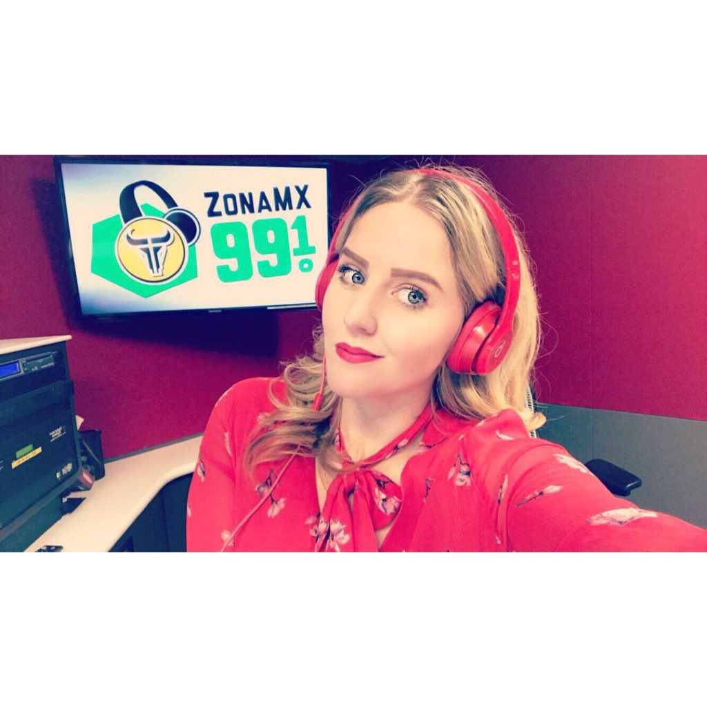 Bonito Lunes!❤️ Ya lista en <a href="/zonamx991/">Zona MX 99.1 FM</a> hasta las 3pm... Hoy con boletos para #Duelo, #LeandroRios y #Norteño4.5  #BandaPaLaBanda