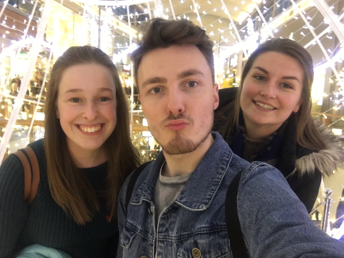 rebeccapillarOT's tweet photo. Couldn't be prouder of these two for finishing their OT degree! @alicerg441 and @John_GlenOT , you are both amazing OTs! 💚💚 https://t.co/pkqq6fZkFc