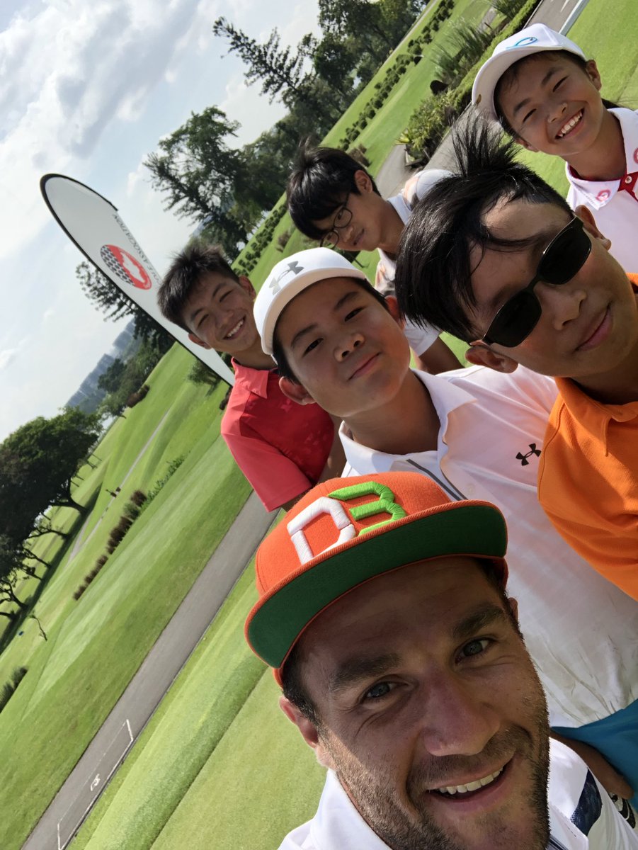 dbprogolf's tweet image. Great is the victory, but the friendship of all is greater!

. . . 
. . . 
. . . 
. . . 
#DBTeam #dbprogolf #instagolf #golfing #juniorgolfer #singaporejuniorgolfer #fun #learning #golfjuniorprogram #beachampion #believe#professionalgolfer #professionalgolf