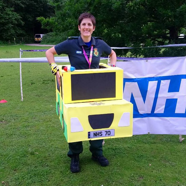 parkrunUK's tweet photo. The stats are in from an amazing #NHS70 parkrun weekend 🙌🏿

Across the UK there were...

❤️ 152,011 finishers
❤️ 15,154 volunteers

🌳 #loveparkrun https://t.co/sct4UIDbKh