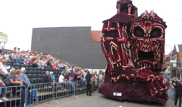 Wellicht bouw extra tribunes voor Corso Zundert - internetbode.nl/regio/breda/26…